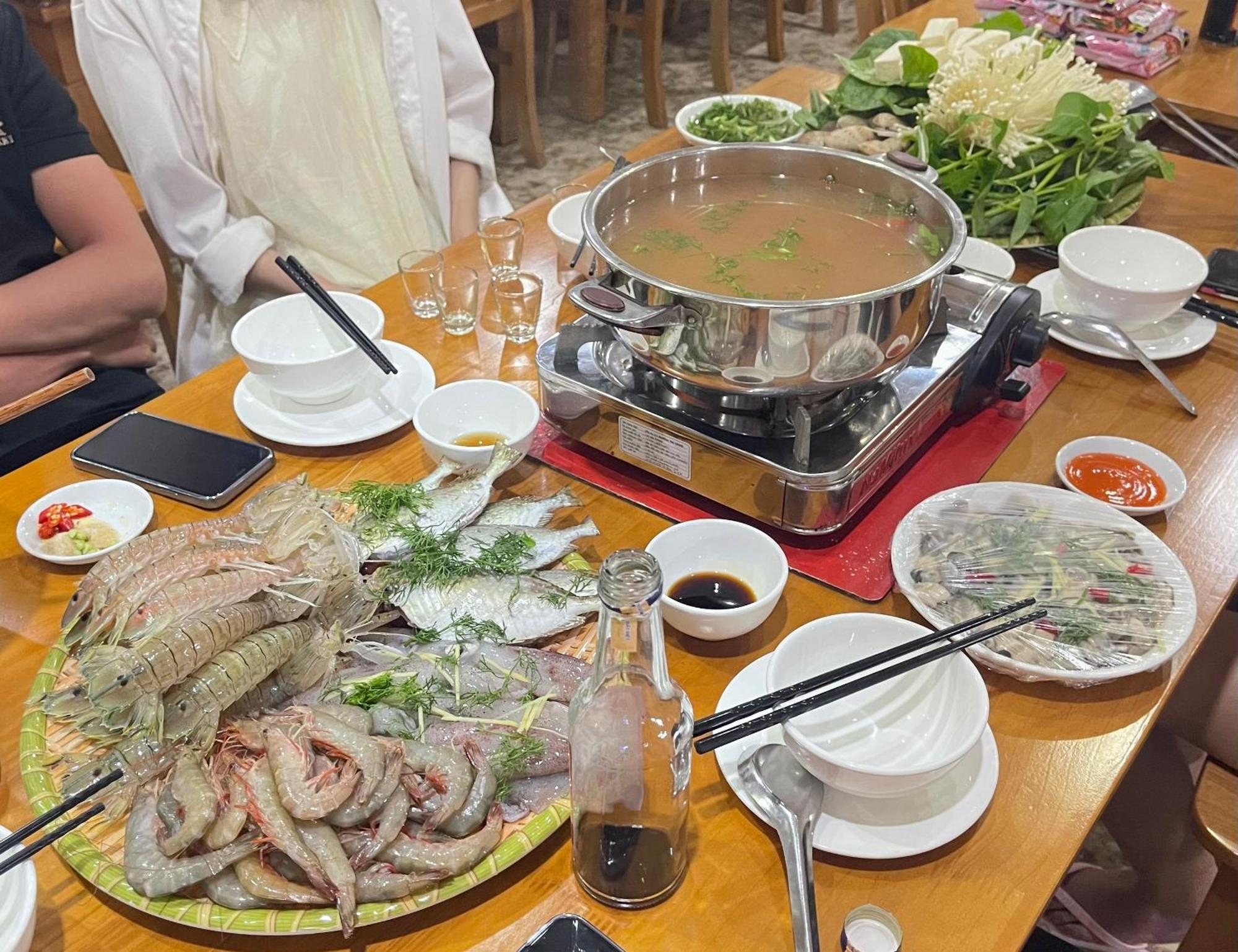 Phuong Dong Hotel Dong Khe Sau المظهر الخارجي الصورة